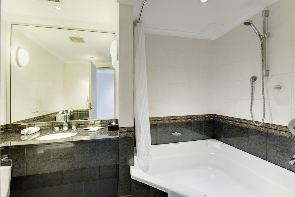 Pullman Hyde Park 5*